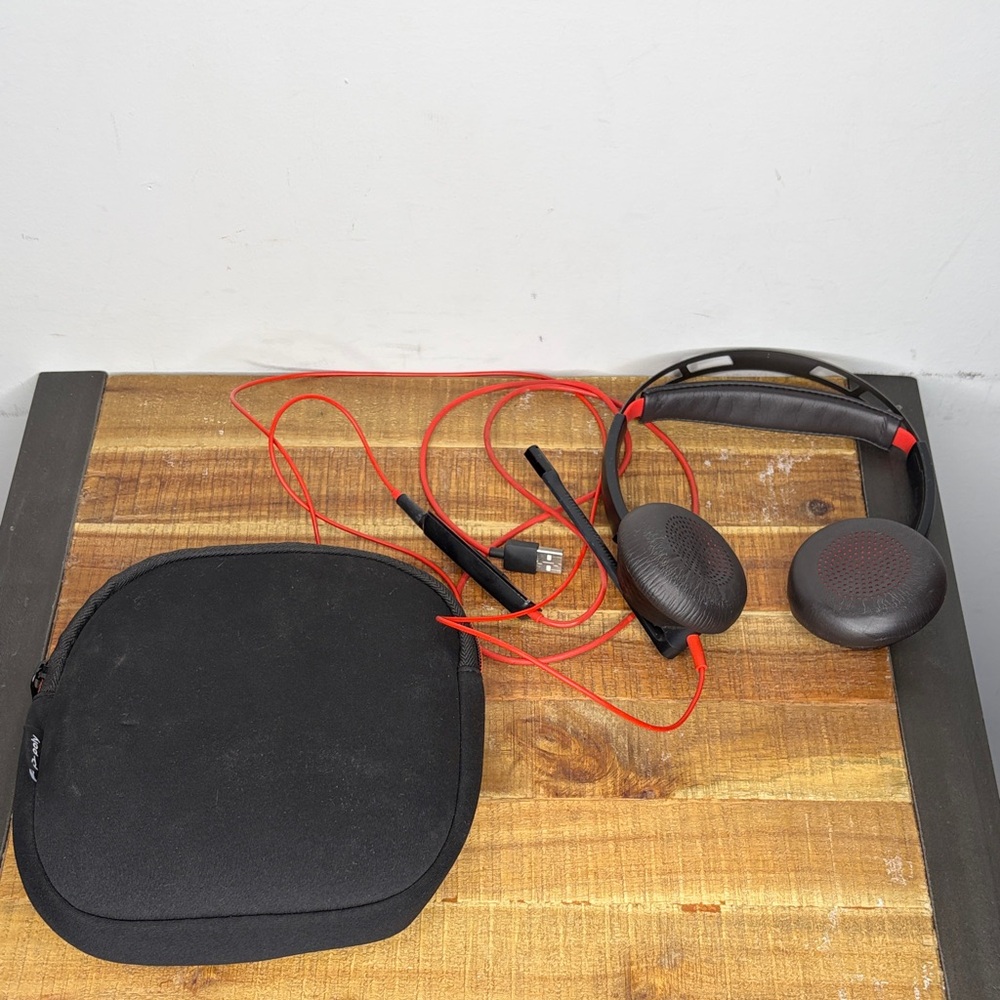 POLY Blackwire C5200 Wired Headset With Case